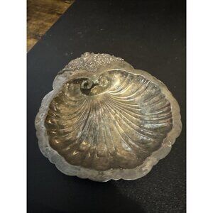 BAROQUE BY WALLACE 277 MID CENTURY SILVER PLATED SEA SHELL FOOTED TRINKET/CANDY